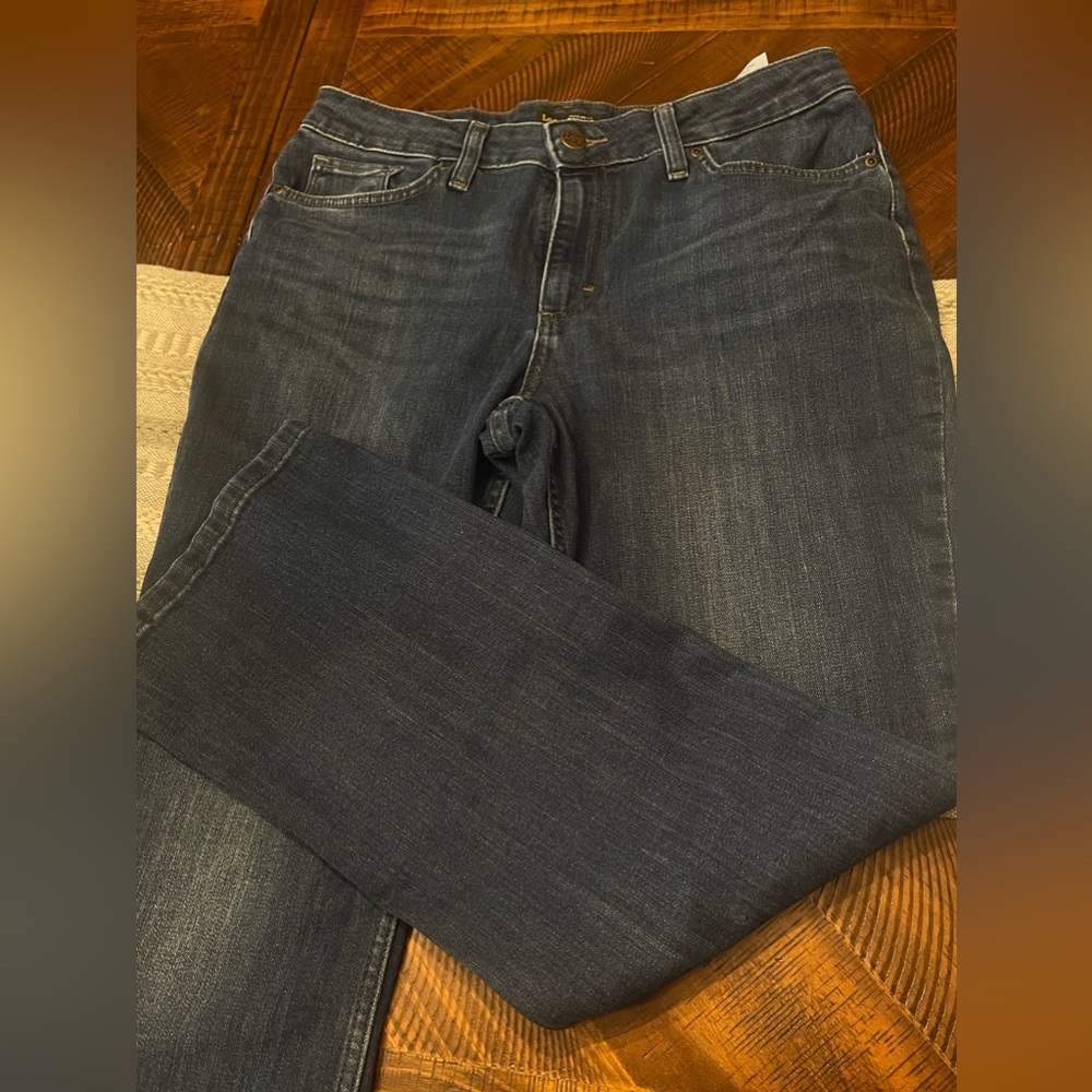 Women’s Lee size 12S bootcut mid rise jeans